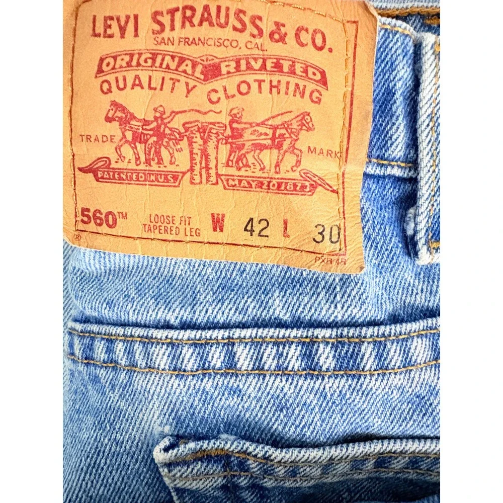 Vintage Levis 560 Loose Fit Jeans Mens 42 Blue Tapered Leg Jeans Made USA 30